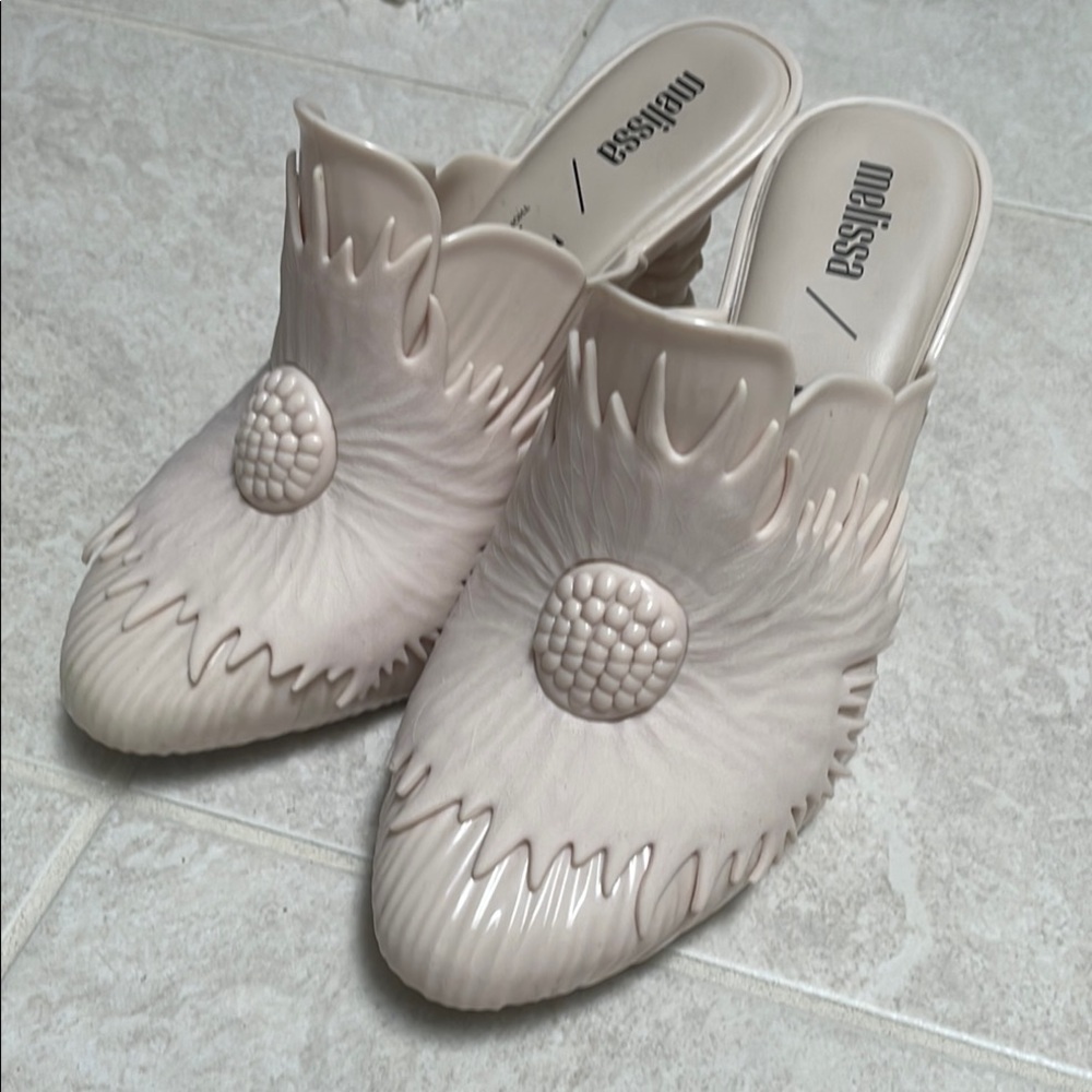 Melissa Cream Floral-Embellished Mule Slides